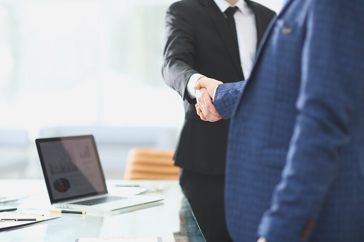Why a Lawyer Panel Is Essential in High-Value Loan Settlements