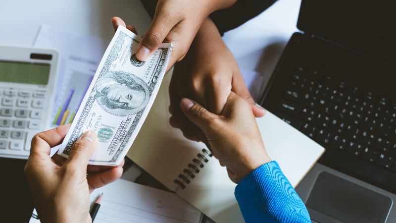 Avoid Legal Trouble with Help from Our Loan Settlement Expert Panel