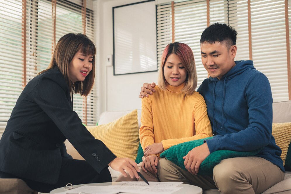 When Banks Offer Credit Card Loan Settlements: Triggers and Timing